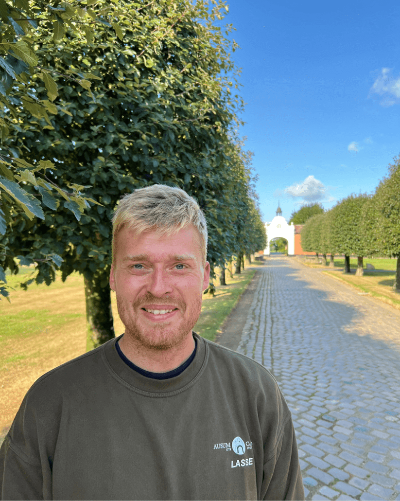 </p>
<h4>Lasse Dahl Villesen</h4>
<p>