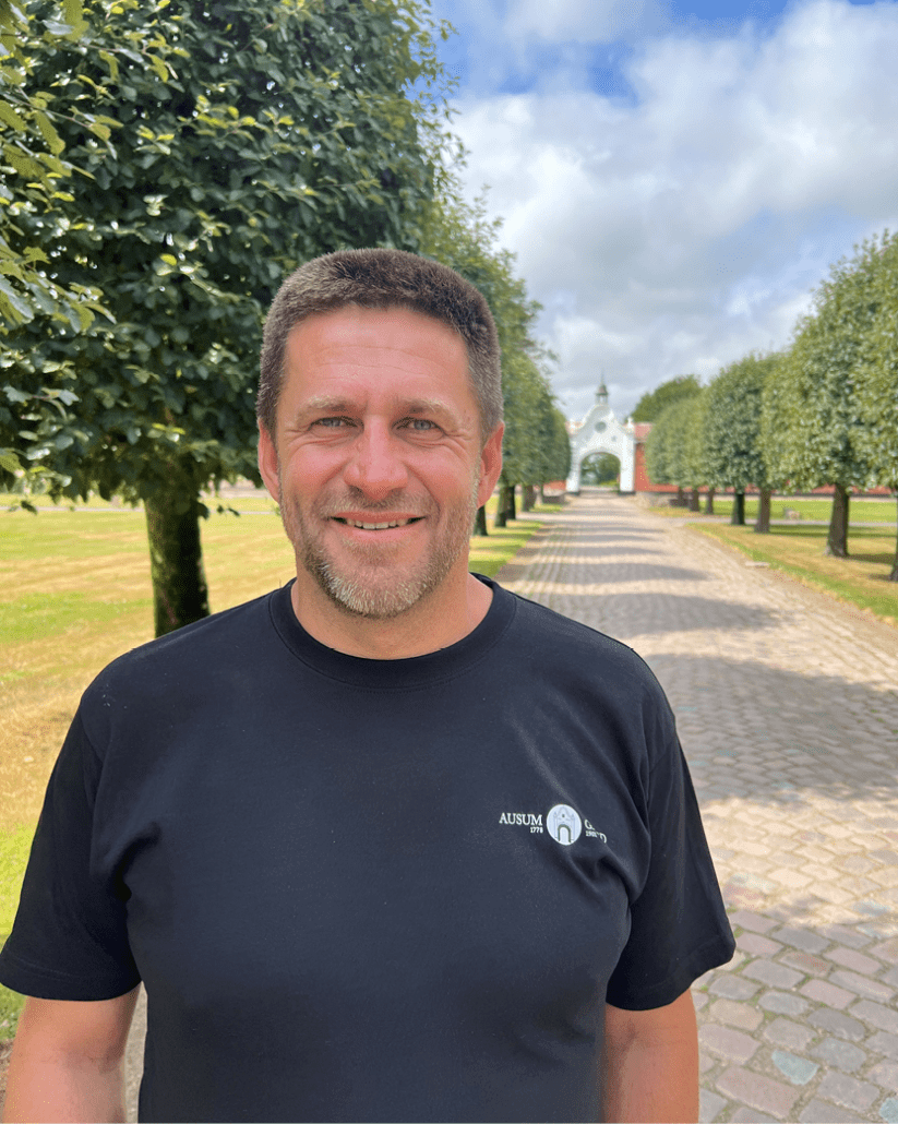 </p>
<h4>Søren Østerby</h4>
<p>